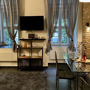 Kiraly Street , Stylish Apartment